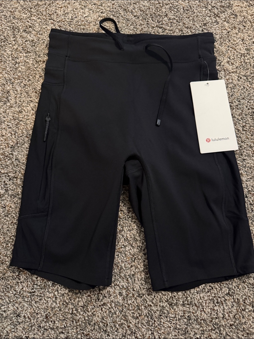 lululemon athletica No Line HR Run Short 8’’